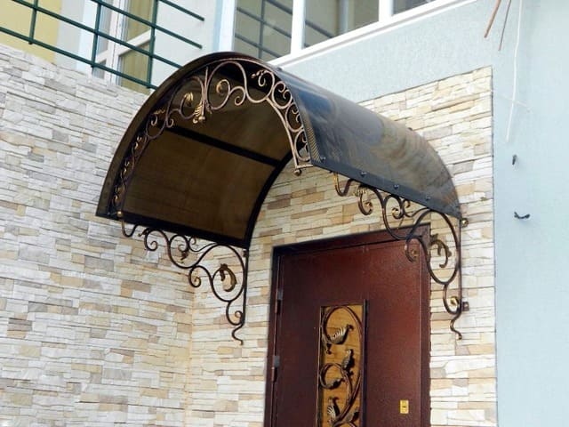 кованые и сварные козырьки Лыткарино